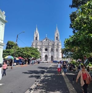 Meet your Posher, Marcos